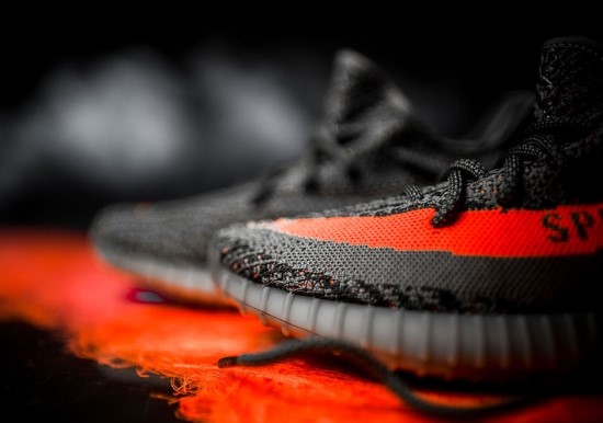 COMPLETE RELEASE INFO FOR THE GREY/ORANGE YEEZY BOOST 350 V2 BB1826 - 블로그